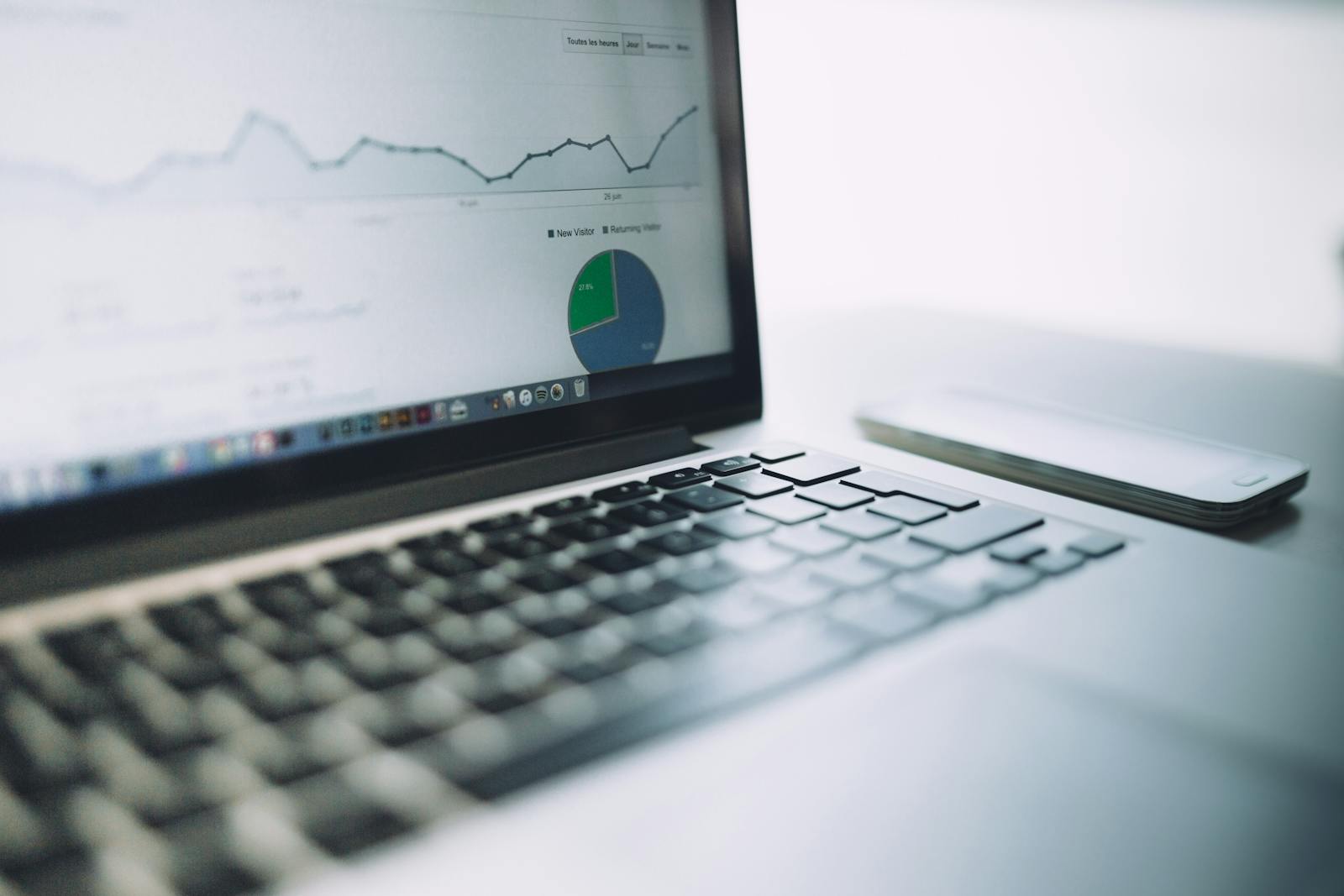 Elasticsearch vs. OpenSearch für Magento 2: Welche Suchmaschine passt?