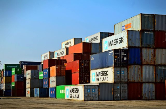 B2B‑Versand in Magento 2 — Sperrgut, Spedition, Regeln, Zuschläge