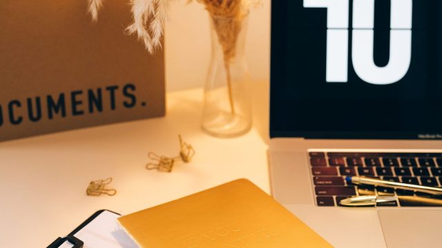 SoftwareSilo Documentos de cliente vs Webkul Product Attachments