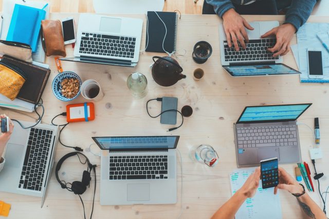 Shared Catalogs & kundenspezifische Kataloge in Magento 2 — Zugriff, Preise, Performance